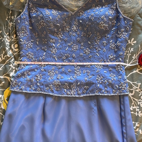 Periwinkle gown with beaded bodice - Picture 10 of 15